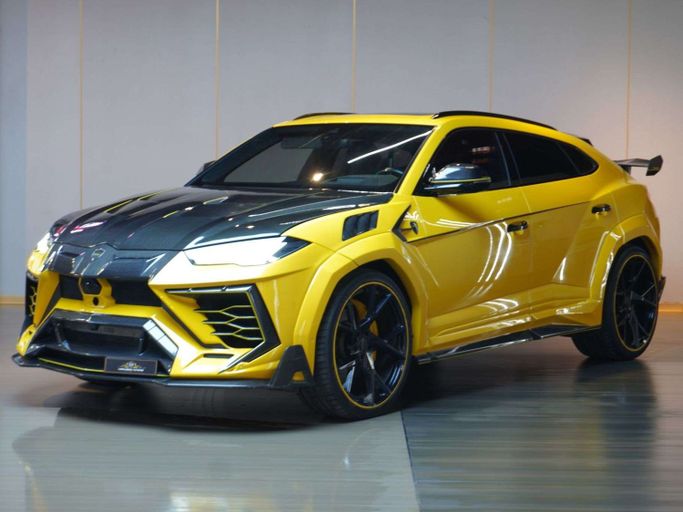 Подержанный Lamborghini Urus I, 4.0 л, 2019 в Дубае от BARUGZAI MOTORS Желтый цвет. GCC | AUTO.AE