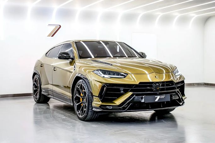 مستعملة ⁦Lamborghini Urus I، 4.0 l، 2023⁩ في في الإمارات, دبي من 7 Luxury Auto، اللون ذهبي. مواصفات الخليج | AUTO.AE | إعلان #281661