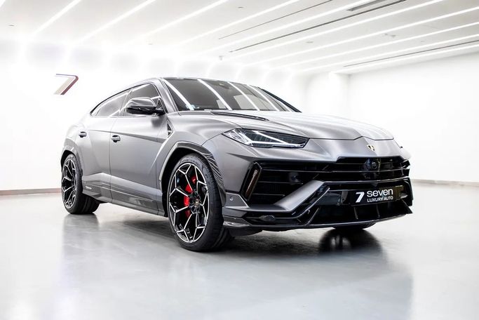 مستعملة ⁦Lamborghini Urus I، 4.0 l، 2023⁩ في في الإمارات, دبي من 7 Luxury Auto، اللون رمادي. مواصفات الخليج | AUTO.AE | إعلان #281744