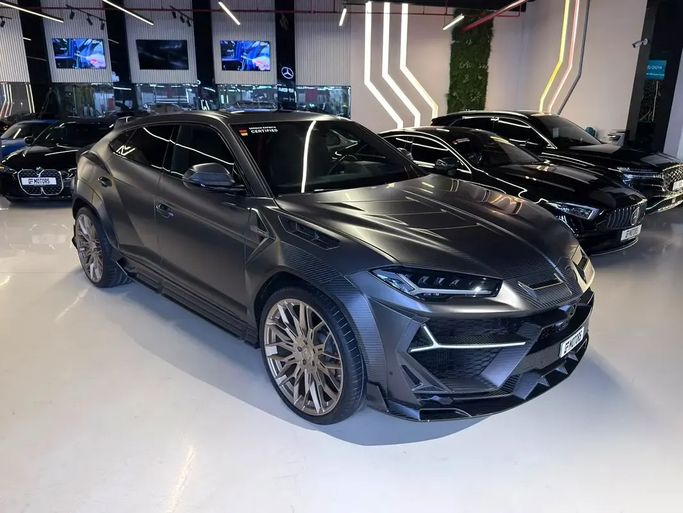 مستعملة Lamborghini Urus I، 4.0 لتر، 2021 في الإمارات، دبي من GE Motors، اللون أسود. مواصفات الخليج | AUTO.AE | إعلان #295578 — صورة 4 من 19