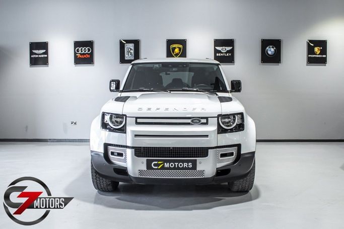 Подержанный Land Rover Defender 110 II, 2.0 л, 2022 в Дубае от C7 Motors Белый цвет.  | AUTO.AE