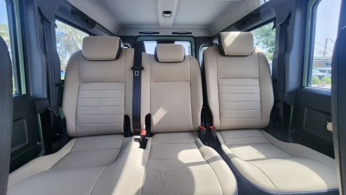 Новый Land Rover Defender 110 I Рестайлинг, 2.2 л, 2016 в Дубае от Alwan Global Cars Зеленый цвет. Other | AUTO.AE