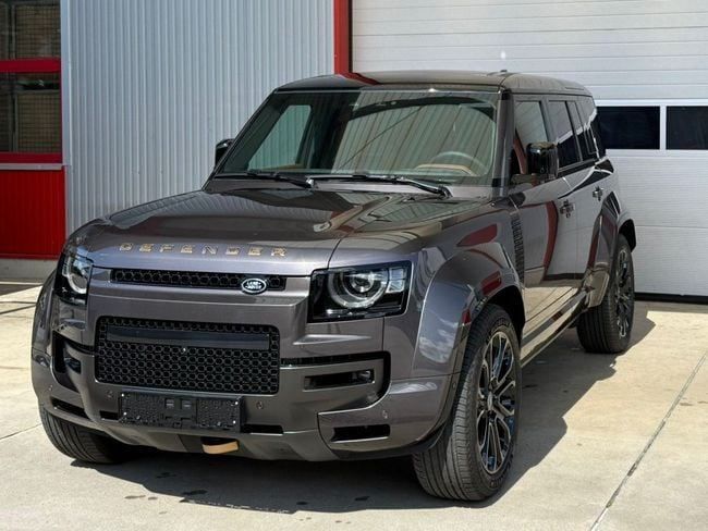 New Land Rover Defender Octa II, 4.4 l, 2025 in Dubai by Falcons GT Motors FZCO, Grey color. European Specs | AUTO.AE