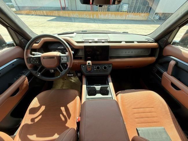 New Land Rover Defender Octa II, 4.4 l, 2025 in Dubai by Falcons GT Motors FZCO, Grey color. European Specs | AUTO.AE