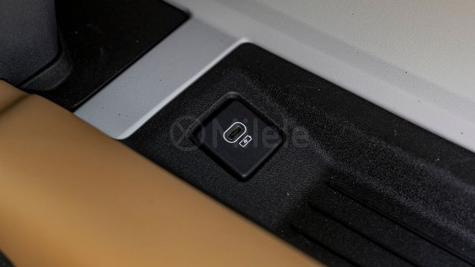 Новый Land Rover Defender 110 II, 3.0 л, 2025 в Дубае от Milele Черный цвет. Other | AUTO.AE