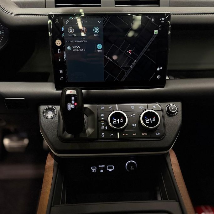 Used Land Rover Defender P400 II, 3.0 l, 2023 in Dubai by AAA Motors, White color. GCC Specs | AUTO.AE