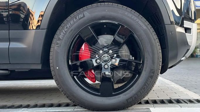 Новый Land Rover Defender 90 II, 3.0 л, 2024 в Дубае от Falcons GT Motors FZCO Черный цвет. Other | AUTO.AE