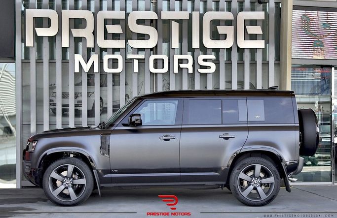 Новый Land Rover Defender 110 II, 5.0 л, 2023 в Дубае от Prestige motors Черный цвет. Other | AUTO.AE