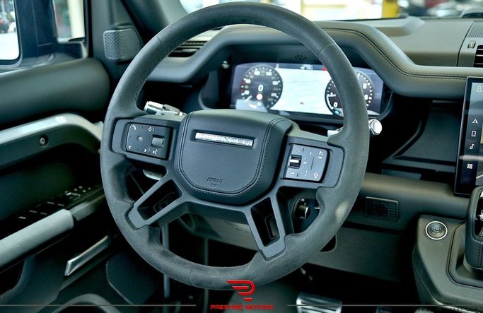 Подержанный Land Rover Defender 110 II, 5.0 л, 2022 в Дубае от Prestige motors Белый цвет. Other | AUTO.AE