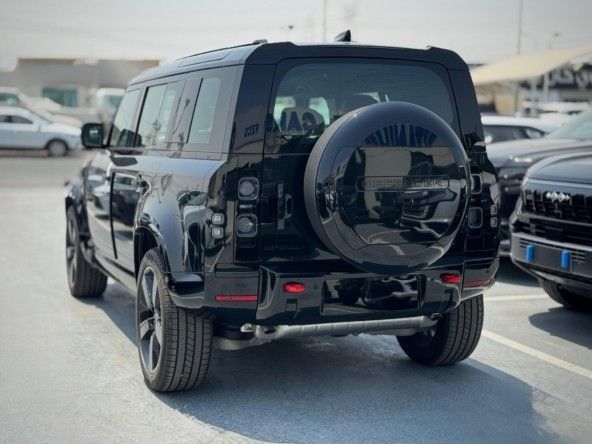 Новый Land Rover Defender P400 II, 3.0 л, 2025 в Дубае от Titanum Cars Черный цвет. Other | AUTO.AE
