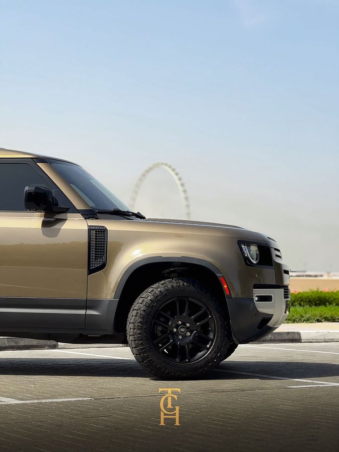 Used Land Rover Defender 110 II, 2.0 l, 2020 in Dubai by TCH MOTORS, Brown color. American Specs | AUTO.AE