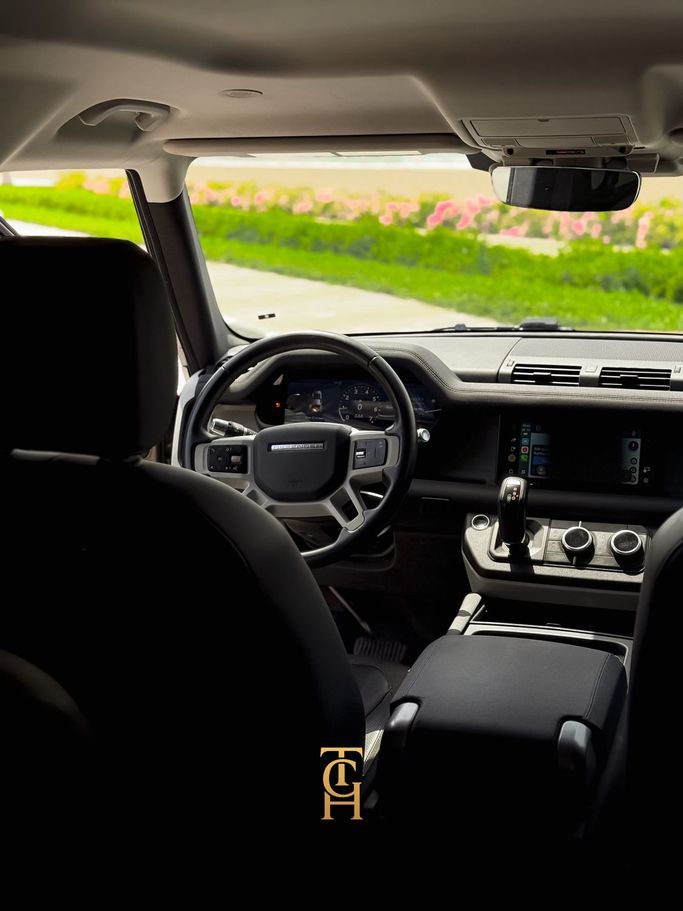 Used Land Rover Defender 110 II, 2.0 l, 2020 in Dubai by TCH MOTORS, Brown color. American Specs | AUTO.AE