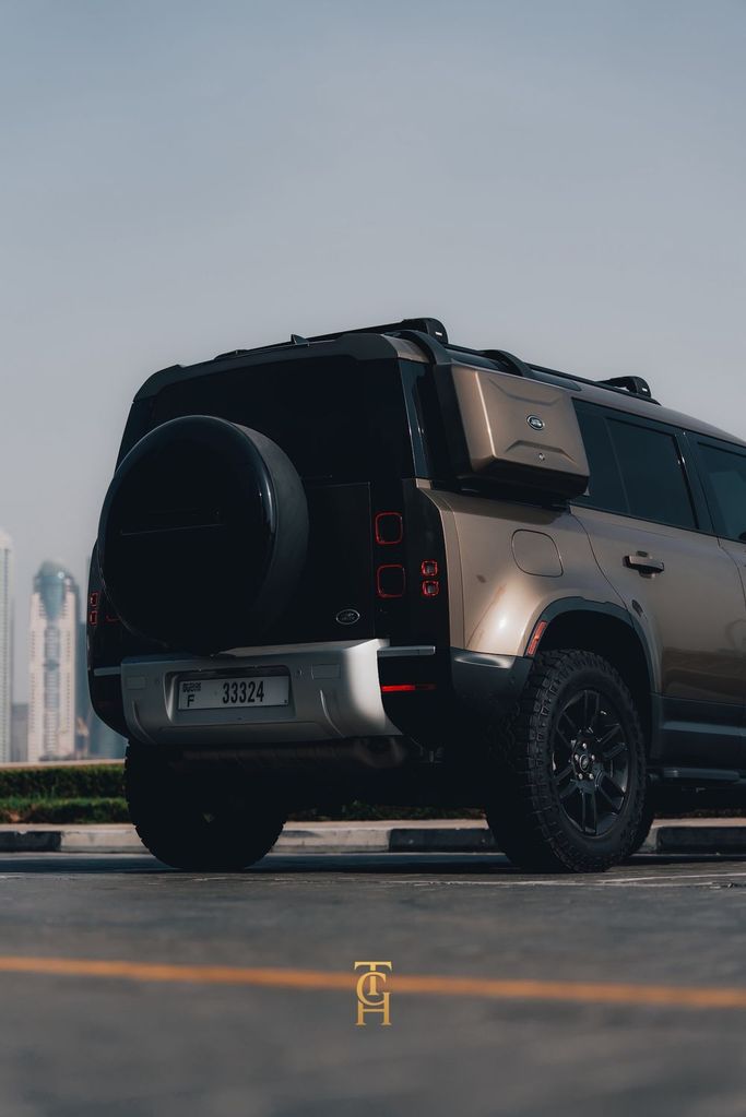 Used Land Rover Defender 110 II, 2.0 l, 2020 in Dubai by TCH MOTORS, Brown color. American Specs | AUTO.AE