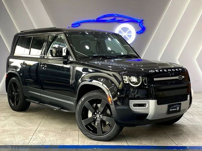 Подержанный Land Rover Defender 110 II, 2.0 л, 2025 в Дубае от Hot Wheel Used Motors Черный цвет. Other | AUTO.AE