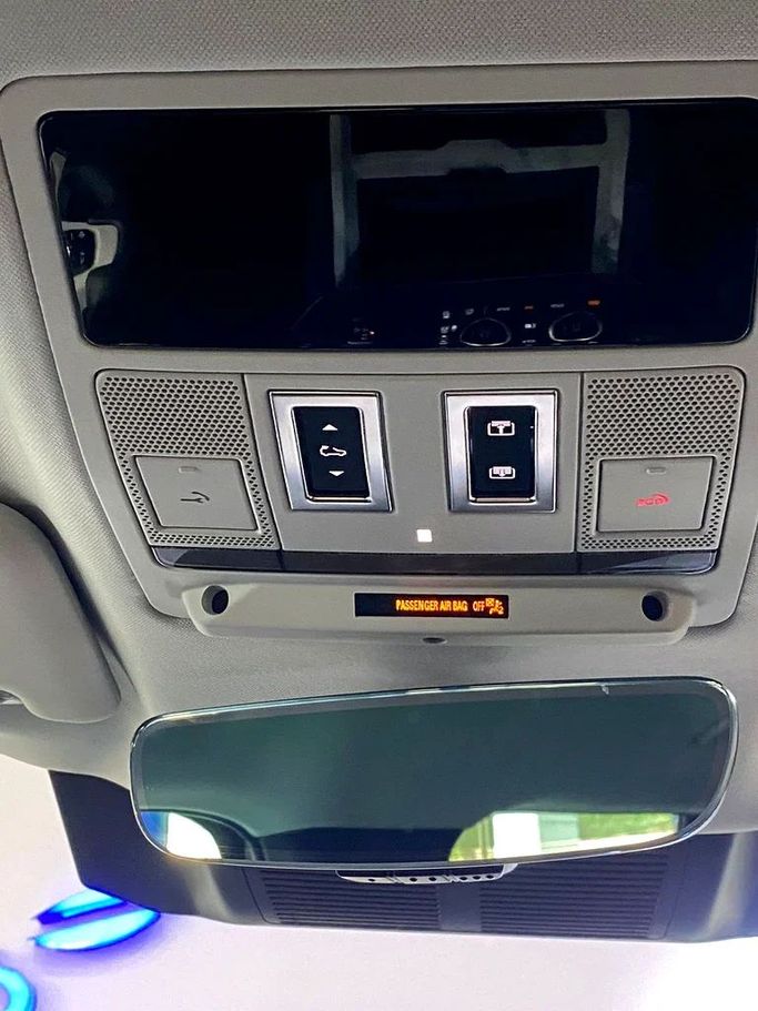 Подержанный Land Rover Defender 110 II, 2.0 л, 2025 в Дубае от Hot Wheel Used Motors Черный цвет. Other | AUTO.AE