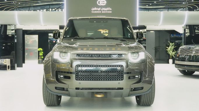 Новый Land Rover Defender Octa II, 4.4 л, 2025 в Дубае от Carbon Edition Motors Коричневый цвет. Other | AUTO.AE