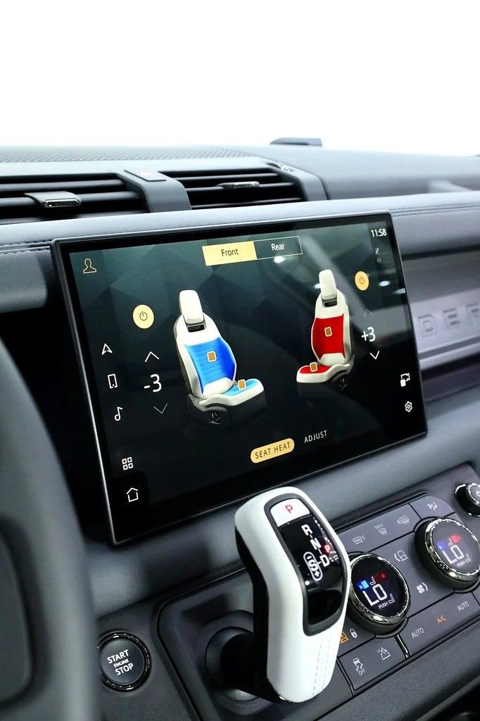 Подержанный Land Rover Defender Octa II, 4.4 л, 2025 в Дубае от Al Faris Motors Золотистый цвет. Other | AUTO.AE