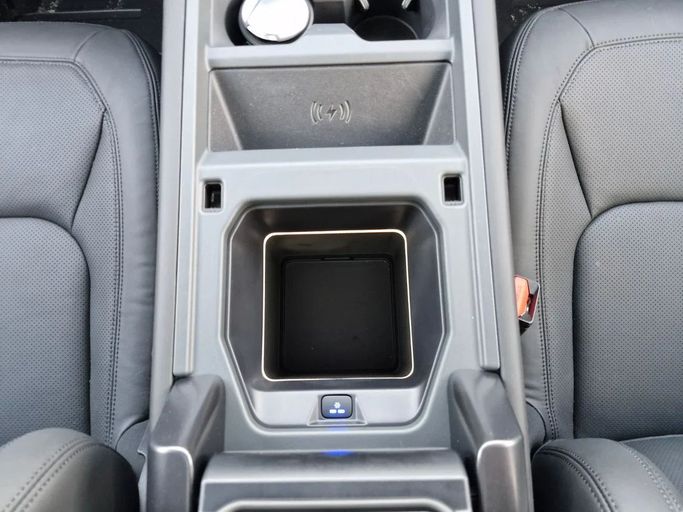 Новый Land Rover Defender 130 II, 3.0 л, 2025 в Дубае от Allied Motors Черный цвет. Other | AUTO.AE