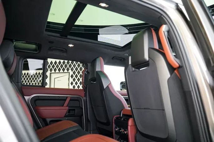 Used Land Rover Defender Octa II, 4.4 l, 2025 in Dubai by Exotic Cars, Golden color. Other | AUTO.AE