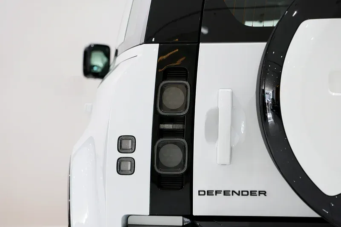 New Land Rover Defender 110 II, 5.0 l, 2025 in Dubai by Oscar Motors, White color.  | AUTO.AE