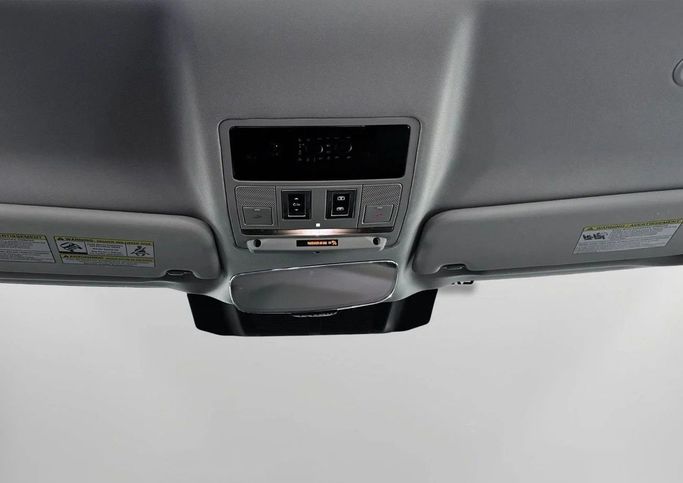 Подержанный Land Rover Defender 130 II, 3.0 л, 2024 в Дубае от The One Motors Серый цвет. Американская | AUTO.AE