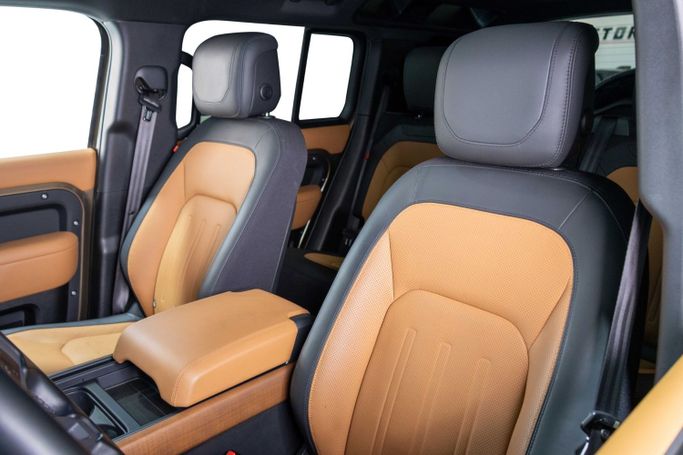 Подержанный Land Rover Defender 110 II, 3.0 л, 2023 в Дубае от The Car Superstore Другой цвет цвет. Other | AUTO.AE