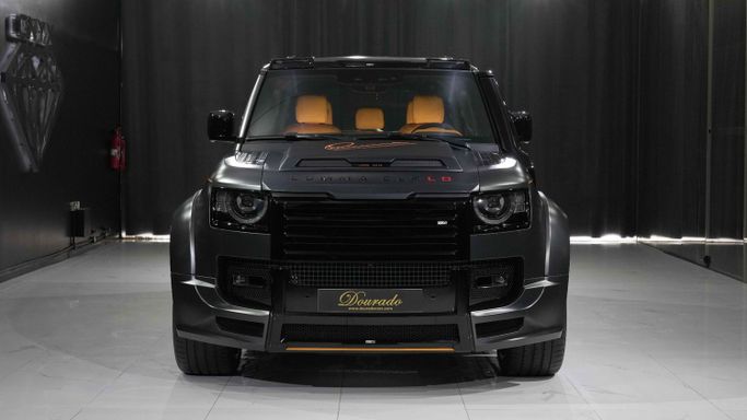 Новый Land Rover Defender 110 II, 3.0 л, 2022 в Дубае от Dourado Luxury Car Серый цвет. Европейская | AUTO.AE