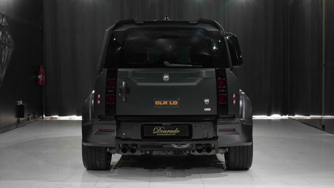 Новый Land Rover Defender 110 II, 3.0 л, 2022 в Дубае от Dourado Luxury Car Серый цвет. Европейская | AUTO.AE