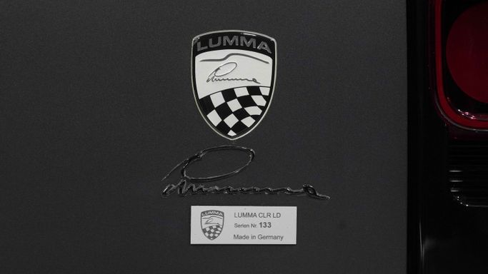 Новый Land Rover Defender 110 II, 3.0 л, 2022 в Дубае от Dourado Luxury Car Серый цвет. Европейская | AUTO.AE