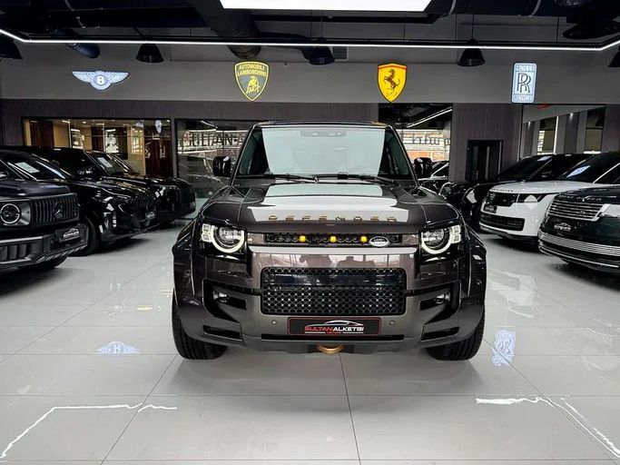 New Land Rover Defender Octa II, 4.4 l, 2025 in Dubai by Al Ketbi Motors, Grey color. GCC Specs | AUTO.AE