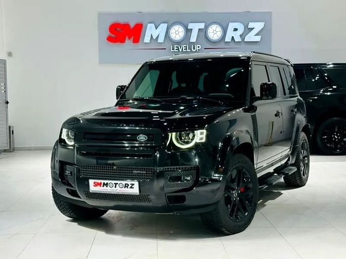 Подержанный Land Rover Defender 130 II, 3.0 л, 2023 в Дубае от SM MOTORZ Черный цвет. GCC | AUTO.AE