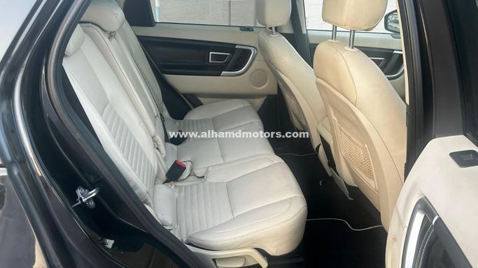 Used Land Rover Discovery D180 V, 2.0 l, 2016 in Dubai by Alhamd Motors, Black color. Other | AUTO.AE