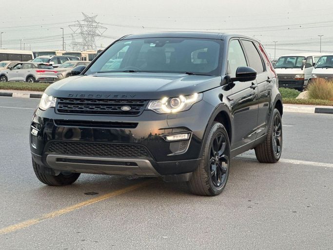 Подержанный Land Rover Discovery Sport I, 2 л, 2016 в Дубае от Greenway Motors Черный цвет.  | AUTO.AE