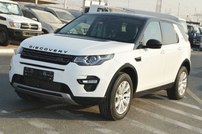 Подержанный Land Rover Discovery Sport I, 2.0 л, 2016 в Дубае от Aryana Motors Fzco Белый цвет. Американская | AUTO.AE