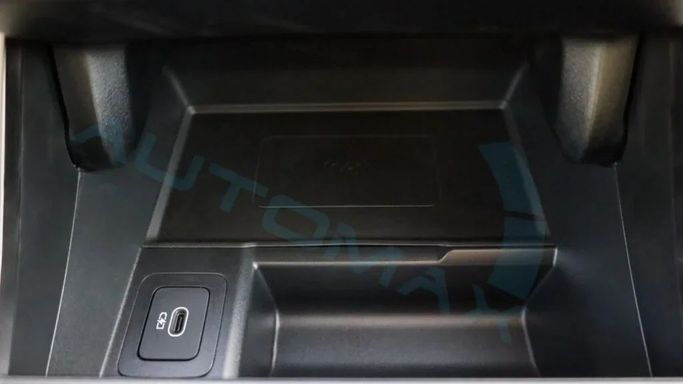 New Land Rover Range Rover Evoque P200 MHEV Long II Facelift, 2.0 l, 2024 in Dubai by Auto Max Group, Black color. European Specs | AUTO.AE