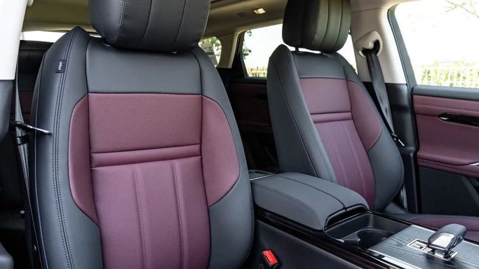 New Land Rover Range Rover Evoque P160 II Facelift, 1.5 l, 2025 in Dubai by Altass Motors, Black color. Other | AUTO.AE