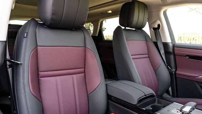 Новый Land Rover Range Rover Evoque P250 MHEV Long II Рестайлинг, 2.0 л, 2025 в Дубае от Altass Motors Белый цвет. Other | AUTO.AE