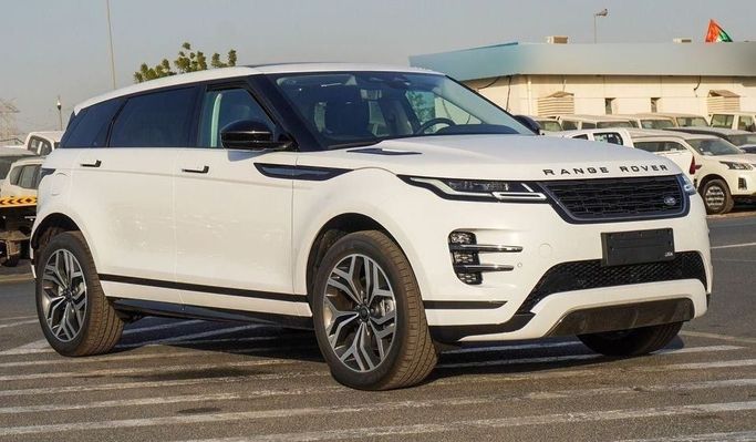 Новый Land Rover Range Rover Evoque P250 II Рестайлинг, 2.0 л, 2024 в Дубае от Najem Motors Белый цвет. Китайская | AUTO.AE