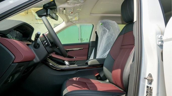 New Land Rover Range Rover Evoque P160 II Facelift, 1.5 l, 2024 in Dubai by Najem Motors, White color. Korean Specs | AUTO.AE