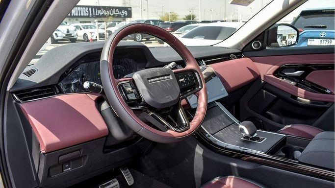 Новый Land Rover Range Rover Evoque P250 II Рестайлинг, 2.0 л, 2024 в Дубае от Najem Motors Белый цвет. Other | AUTO.AE