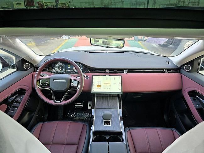 New Land Rover Range Rover Evoque P250 II Facelift, 2.0 l, 2025 in Dubai by Soltan Auto, White color. Chinese Specs | AUTO.AE