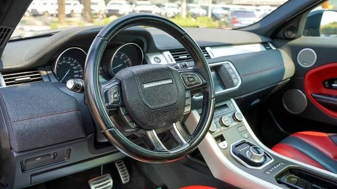Подержанный Land Rover Range Rover Evoque P240 I, 2.0 л, 2015 в Дубае от Simurgh Cars Черный цвет. GCC | AUTO.AE