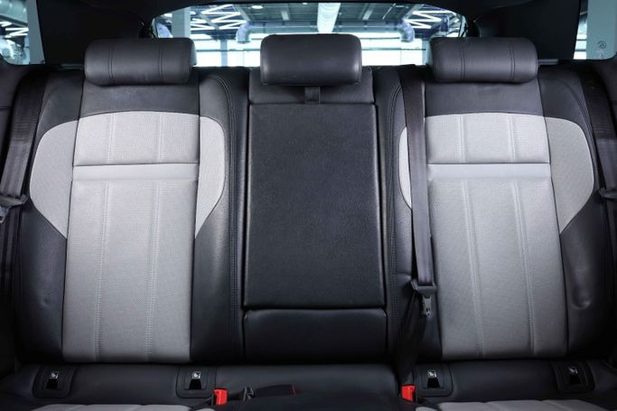 Подержанный Land Rover Range Rover Evoque P200 II, 2.0 л, 2020 в Дубае от The Car Superstore Серый цвет. GCC | AUTO.AE