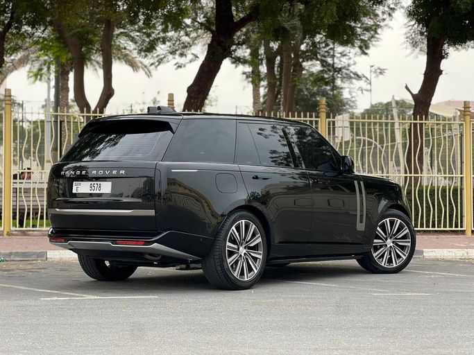 Land Rover Range Rover P400 MHEV V, 2024 внедорожник 5 дв. бизнес класса в Дубае от Princess черный цвет | AUTO.AE