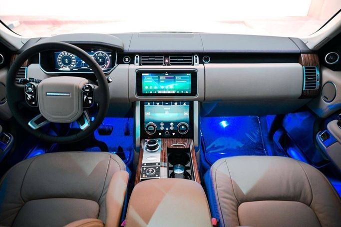 Land Rover Range Rover D400 IV Рестайлинг, 2021 внедорожник 5 дв.  класса в Дубае от Princess белый цвет | AUTO.AE