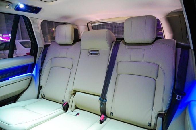 Land Rover Range Rover D400 IV Рестайлинг, 2021 внедорожник 5 дв.  класса в Дубае от Princess белый цвет | AUTO.AE