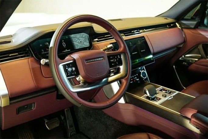 Land Rover Range Rover P615 MHEV LONG V, 2025 внедорожник 5 дв. бизнес класса в Дубае от King Way Car Rental черный цвет | AUTO.AE