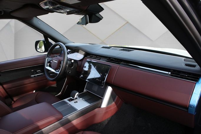 New Land Rover Range Rover P530 MHEV V, 4.4 l, 2025 in Dubai by Mohammad Alkarak Motors, Grey color. GCC Specs | AUTO.AE