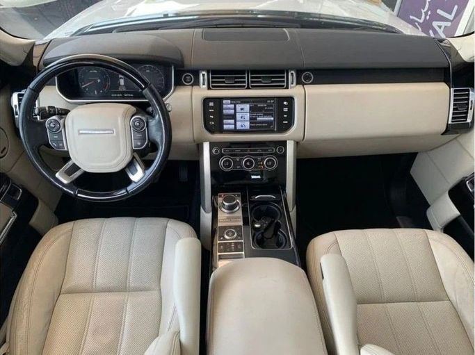 Подержанный Land Rover Range Rover D260 IV, 3.0 л, 2014 в Дубае от Royal Motors Белый цвет. GCC | AUTO.AE