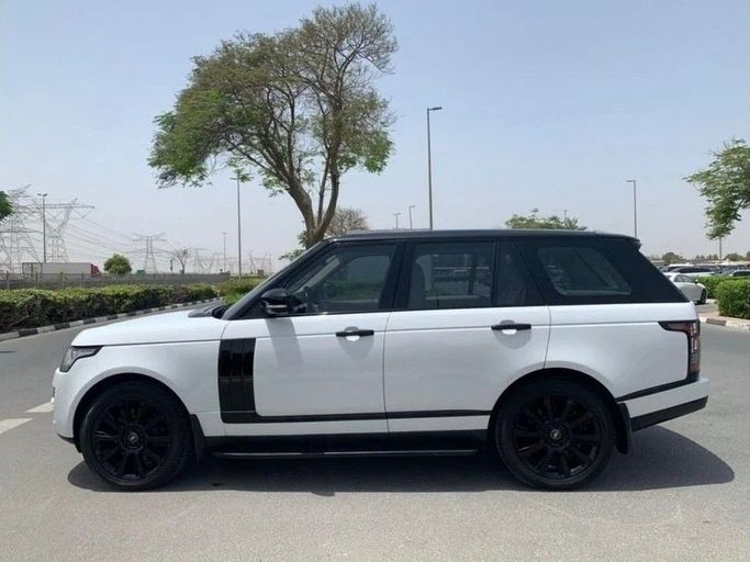 Подержанный Land Rover Range Rover D260 IV, 3.0 л, 2014 в Дубае от Royal Motors Белый цвет. GCC | AUTO.AE